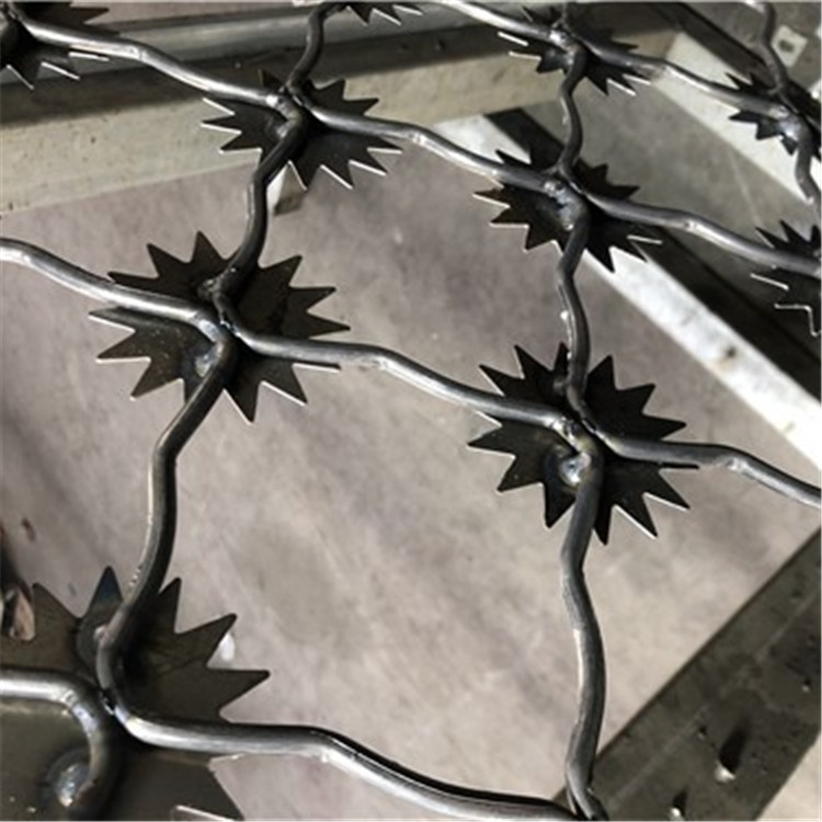 梅花剌鋼網(wǎng)墻案例展示圖片4 梅花剌鋼網(wǎng)墻案例展示圖片4