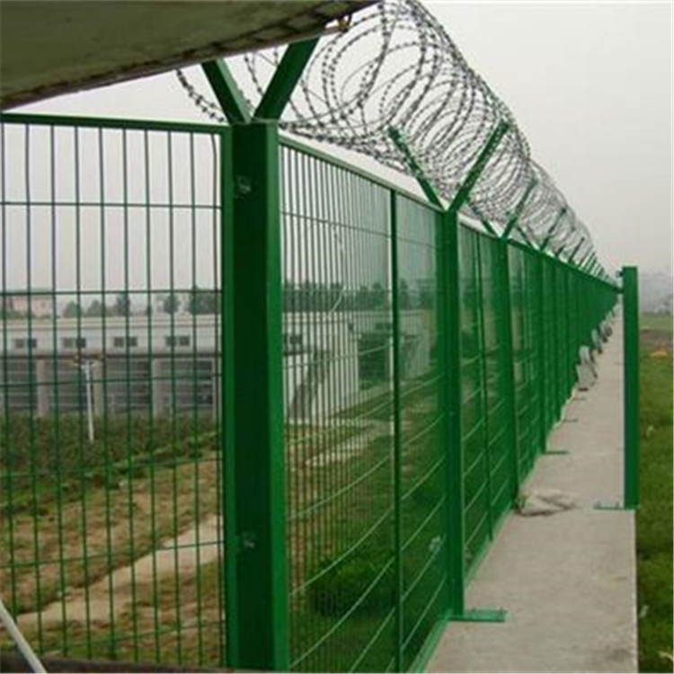 機(jī)場(chǎng)鋼筋網(wǎng)圍界案例展示圖片2 機(jī)場(chǎng)鋼筋網(wǎng)圍界案例展示圖片2